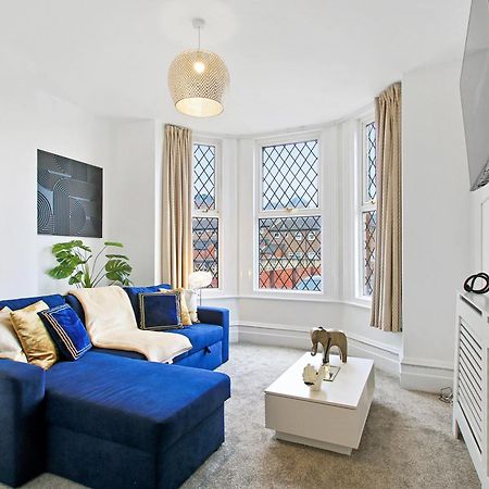 Home In Woodhouse, Leeds,Free 4 Car Parking,Free Wifi Leeds  Exteriér fotografie