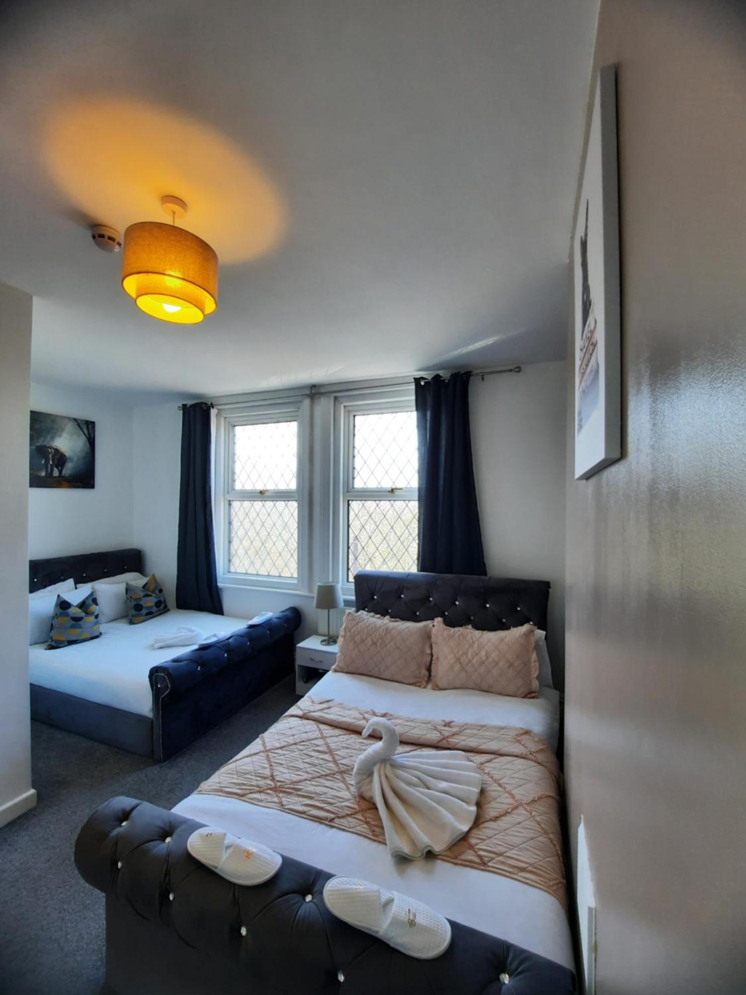 Home In Woodhouse, Leeds,Free 4 Car Parking,Free Wifi Leeds  Exteriér fotografie